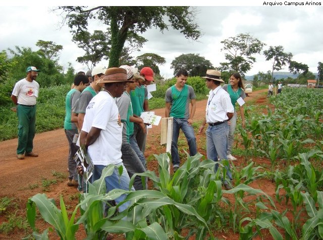 Parceria já rendeu dia de campo, em 2010, realizado no Campus Arinos com participação de estudantes e agricultores