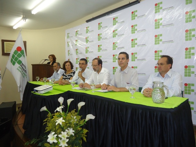 Cláudio Mont'Alvão, Estelita, José Ricardo, Rui, Paulo e Edmilson Cassani